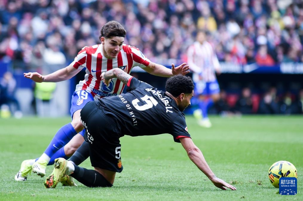 今天是北京时间2025年12月11日星期四,欢迎收看早报！